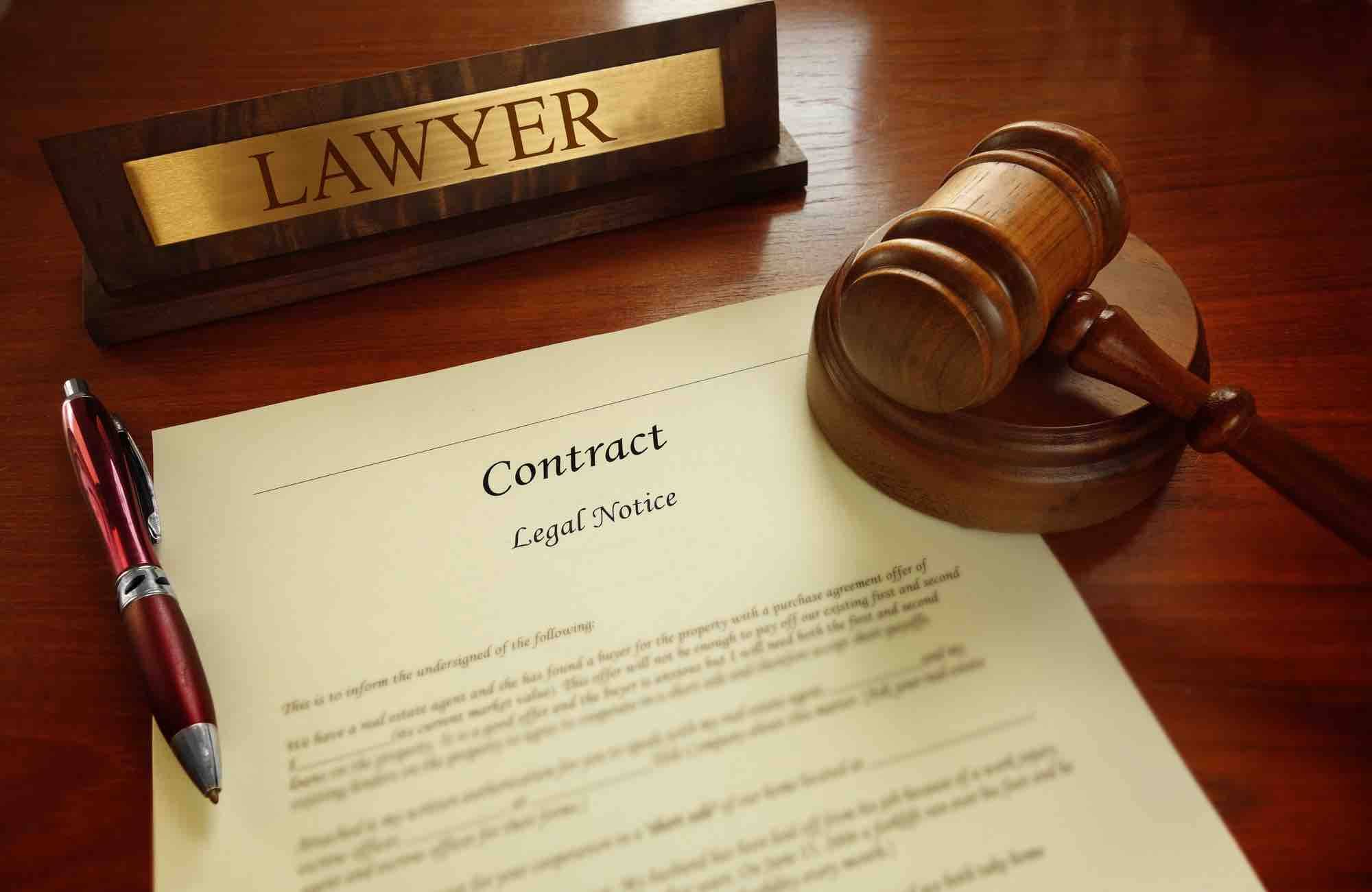 Имя судьи. Договор арт. Contract Law картинки. Договор и закон картинки. Контракт арт.